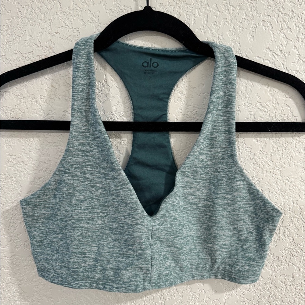 ALO Yoga Women's Sports Bra